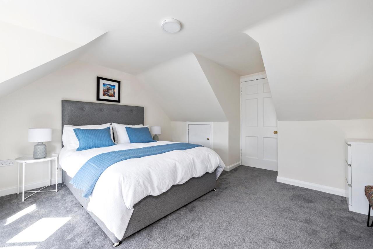 2 Bedroom Apartment On Peebles High Street المظهر الخارجي الصورة